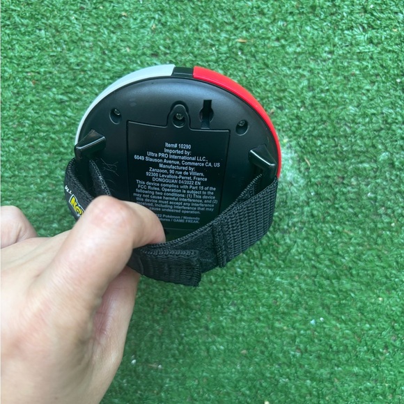 Pokemon Ultra Pro Trainer Mission Toy Handheld Catch Them All 2022 - Picture 3 of 4